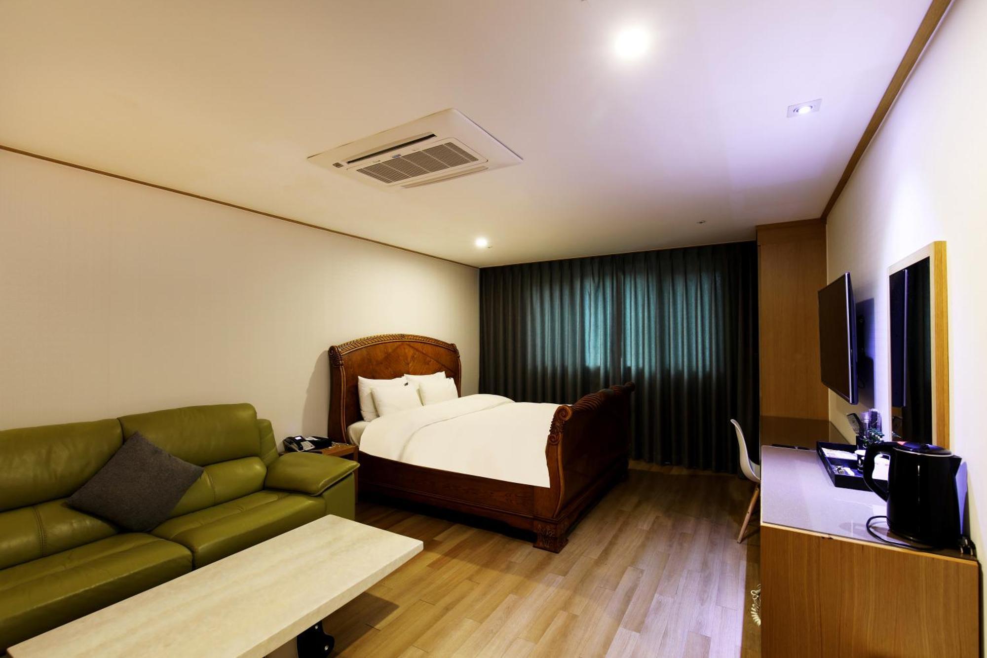 Paju Golden Hill Hotel Exterior photo